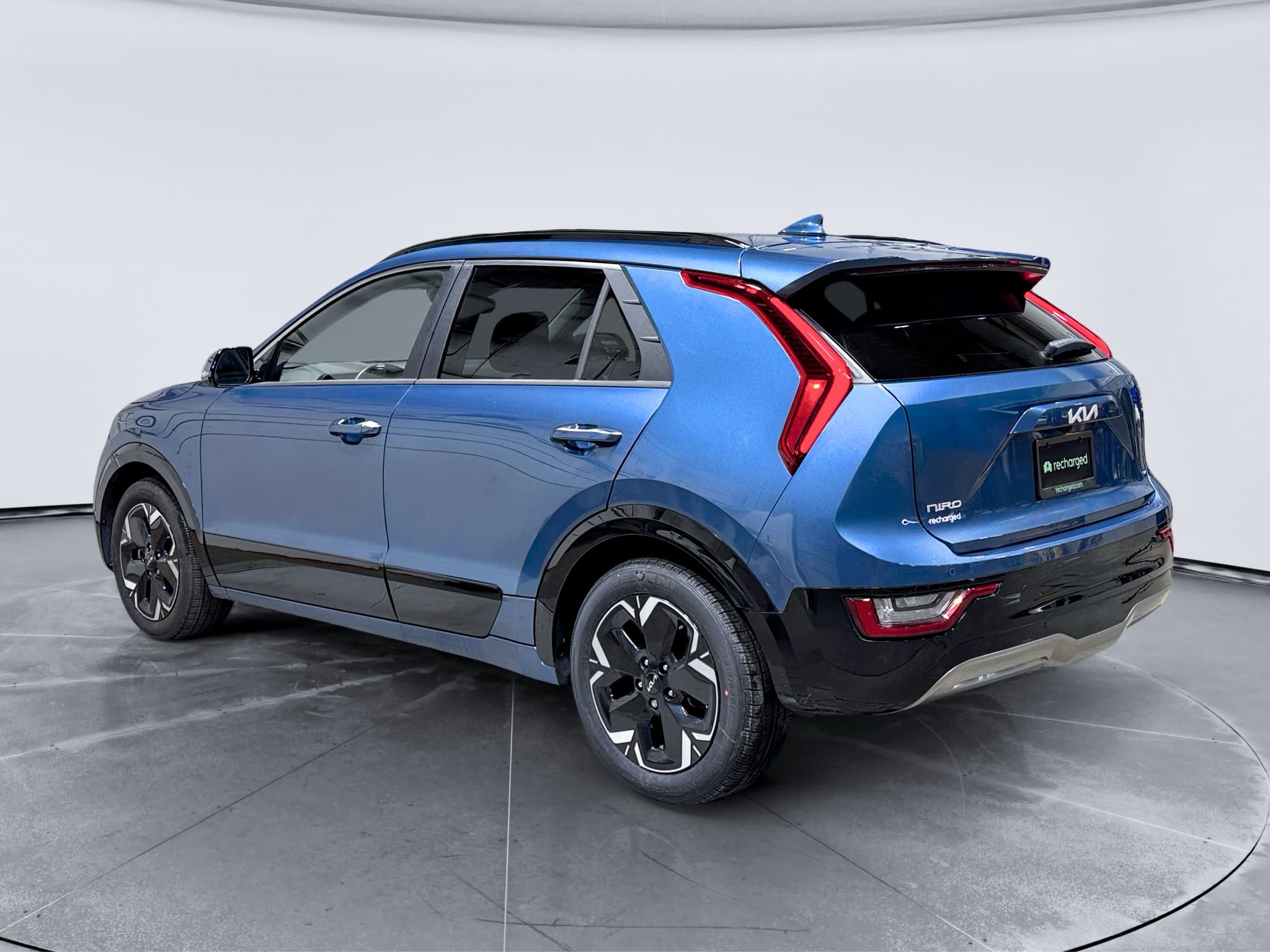 2023 Kia Niro EV view 2