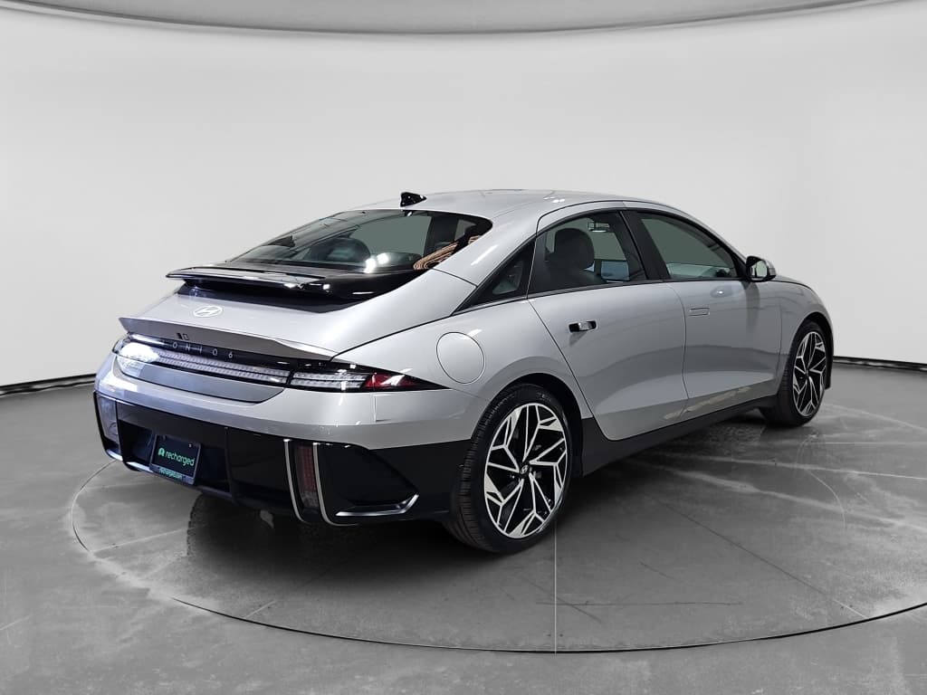 2024 Hyundai IONIQ 6 view 4