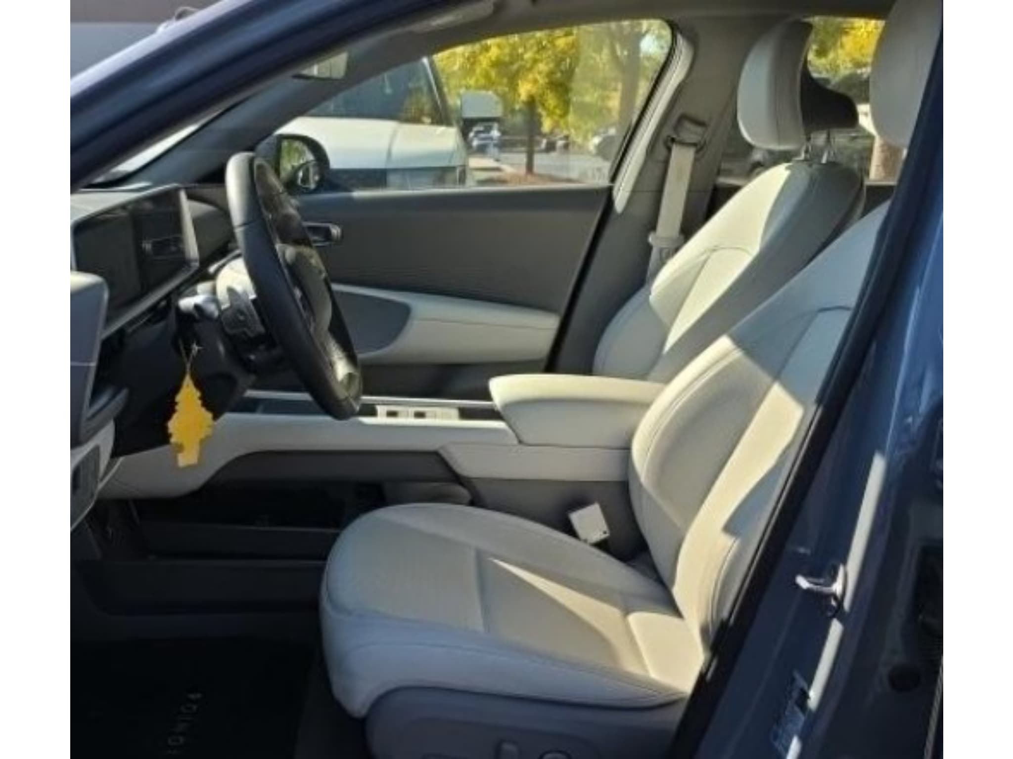 2024 Hyundai IONIQ 6 view 5