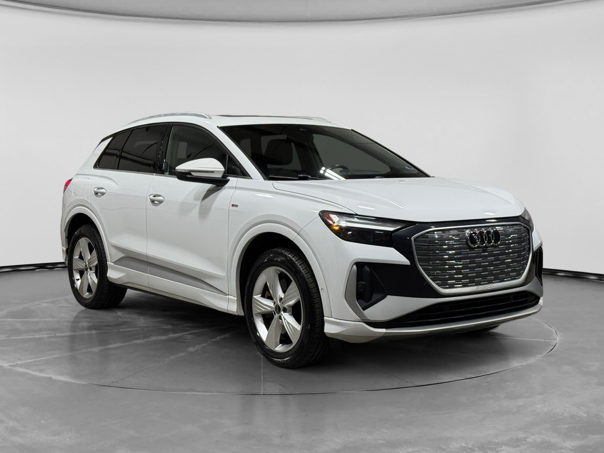 2023 Audi Q4 e-tron view 4