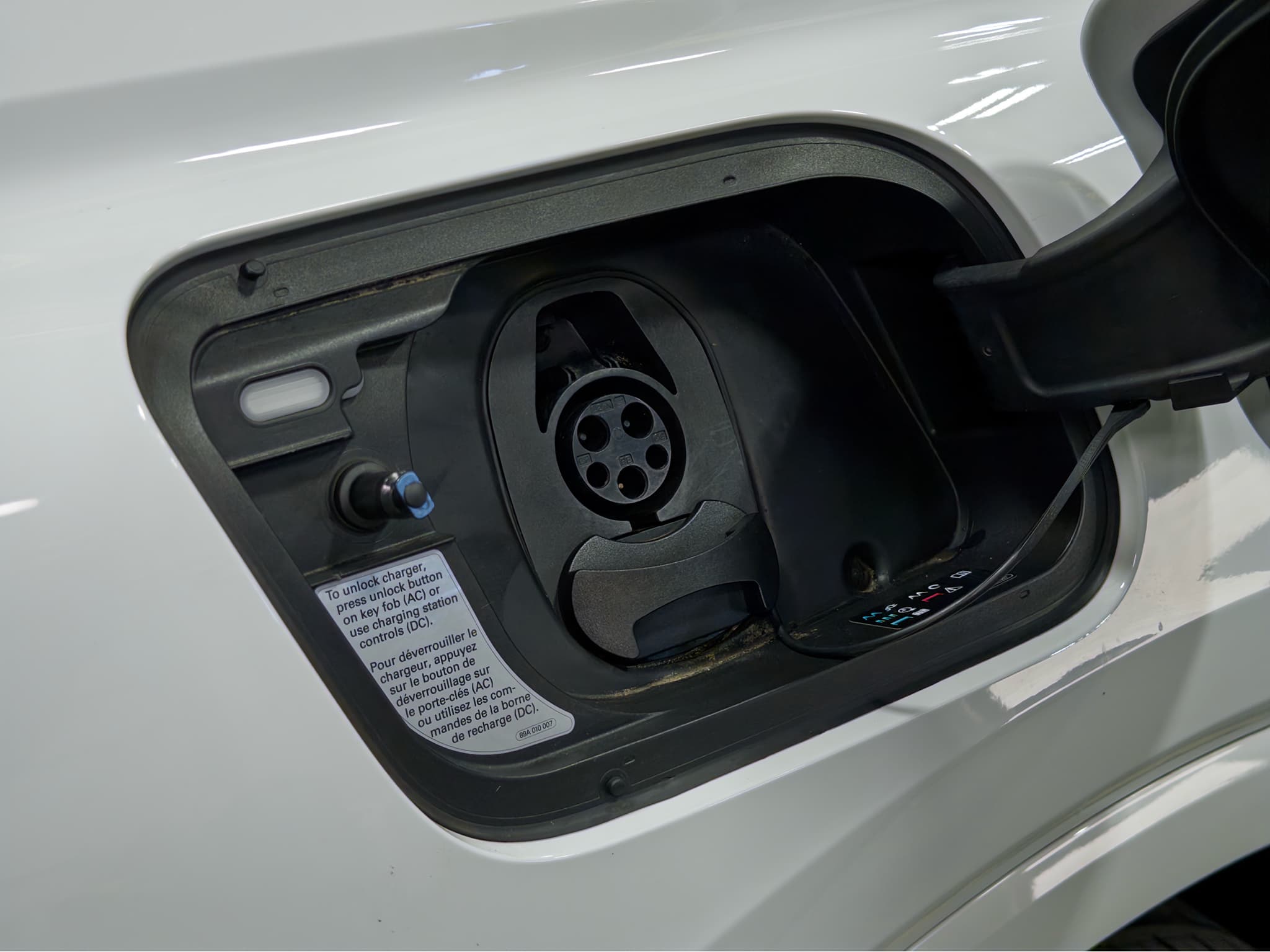 2023 Audi Q4 e-tron view 5