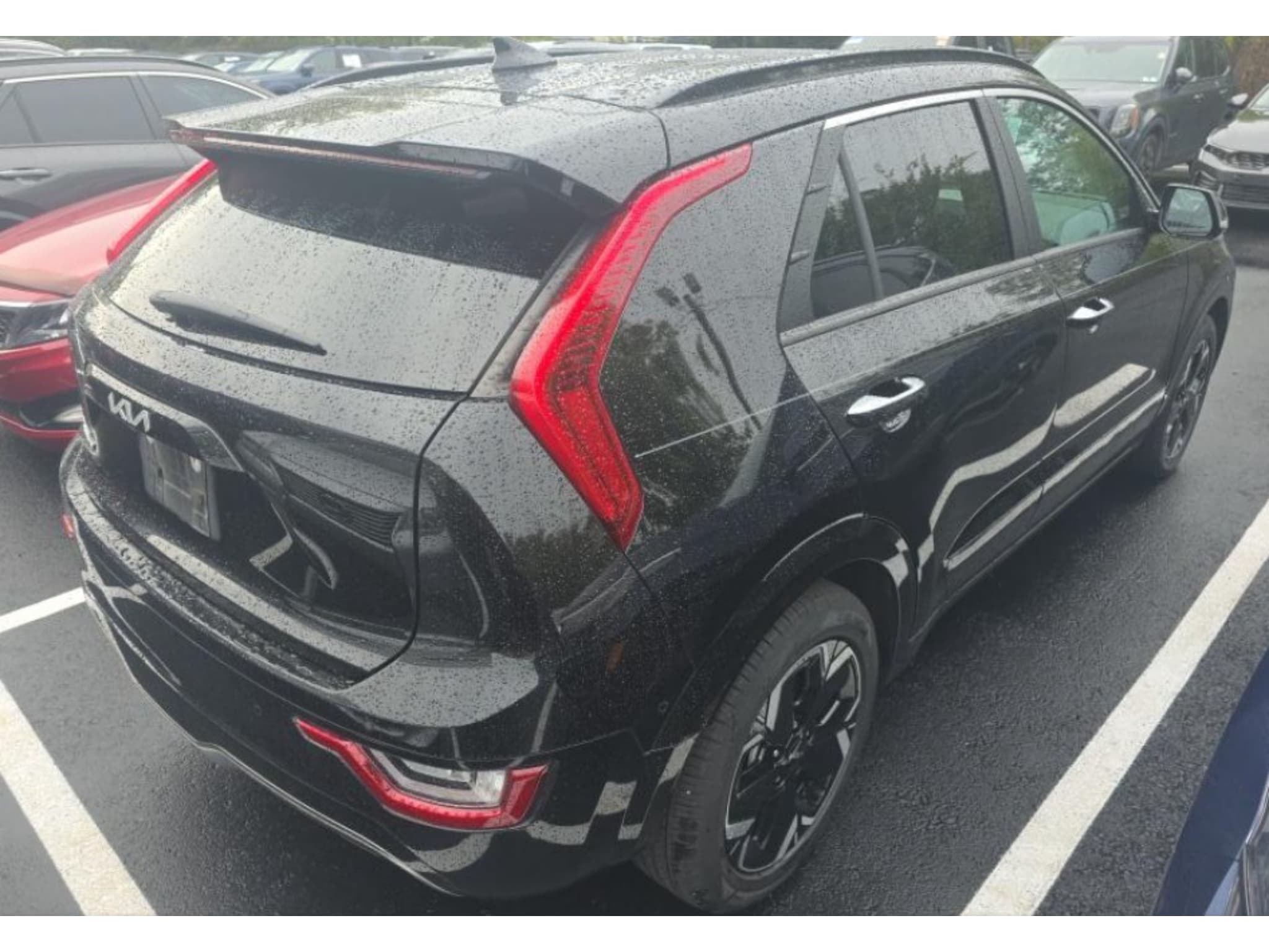 2023 Kia Niro EV view 3