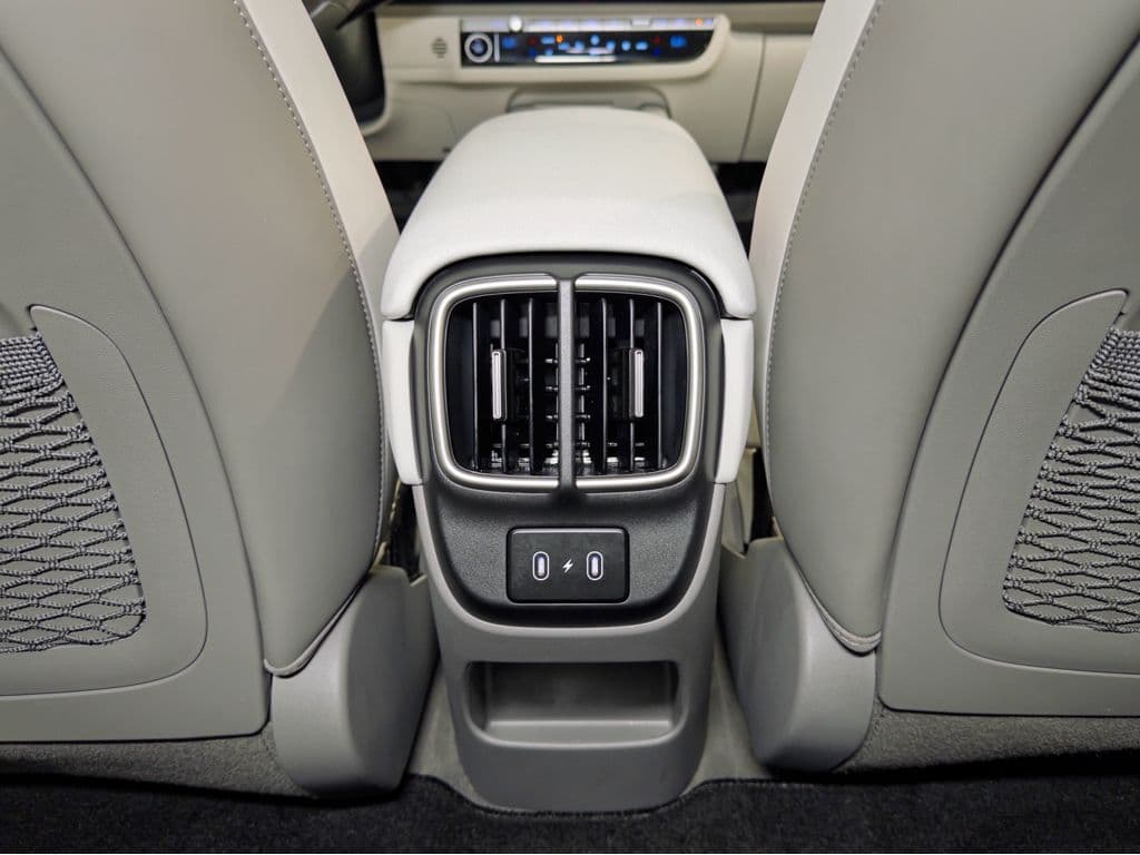 2024 Hyundai IONIQ 6 view 22