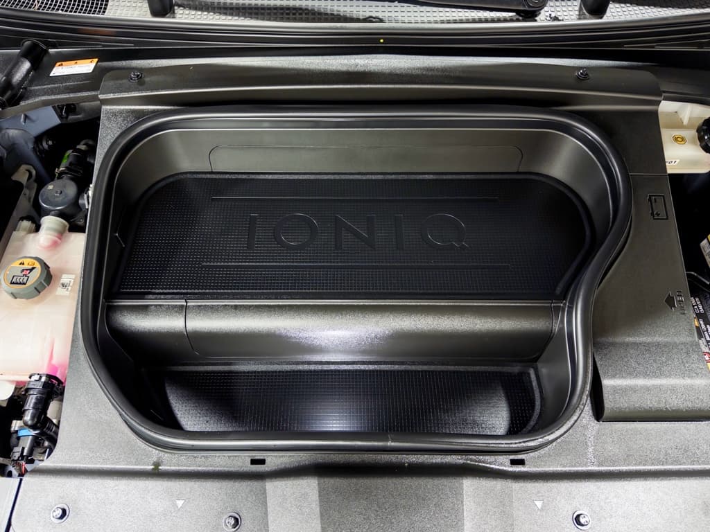 2024 Hyundai IONIQ 6 view 29