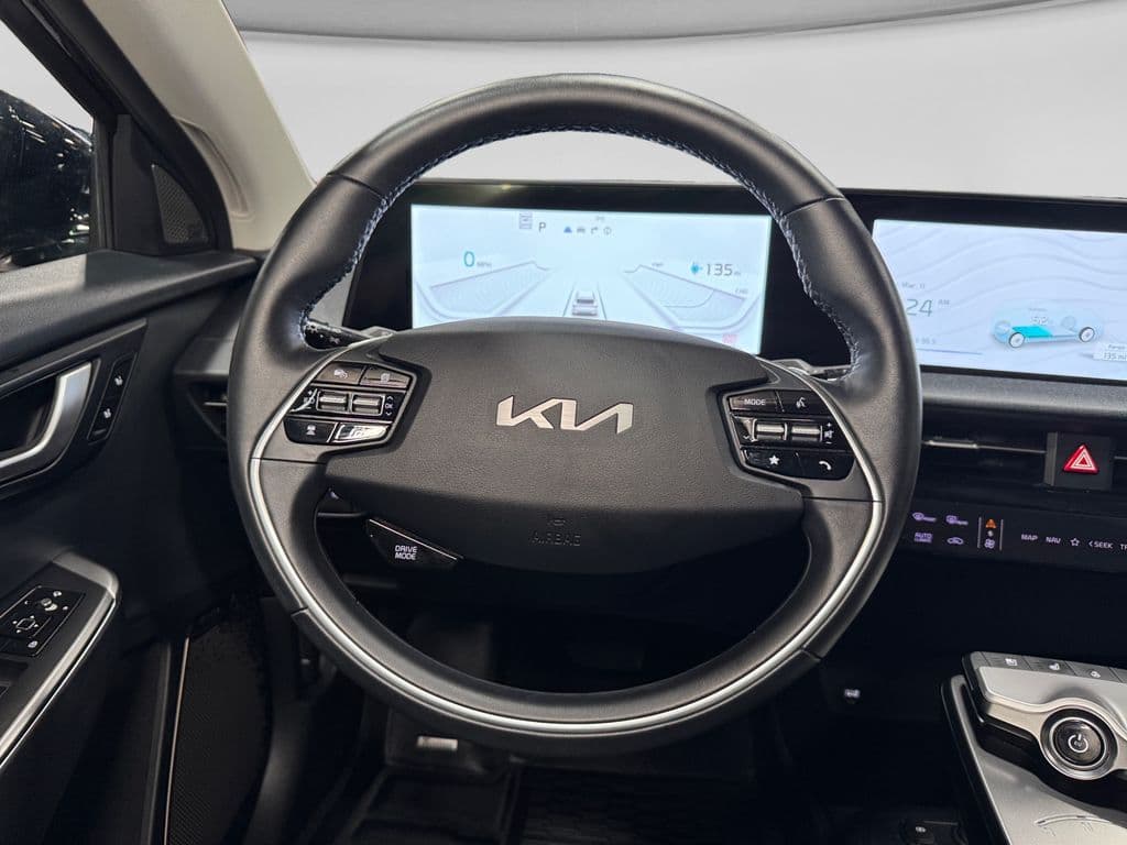 2022 Kia EV6 view 5