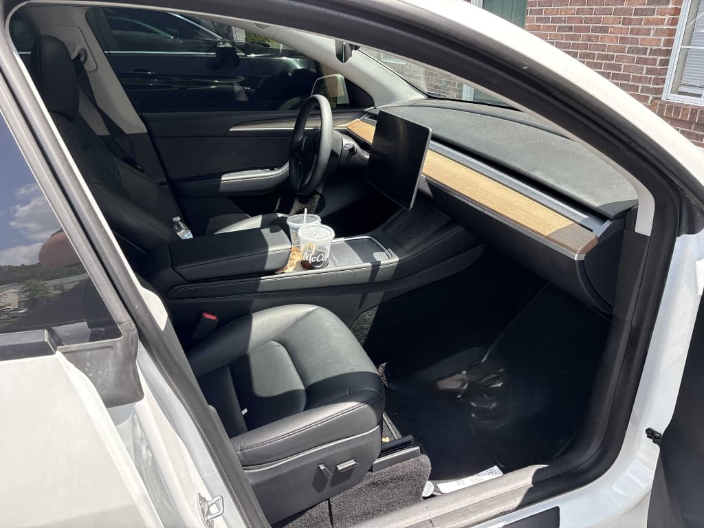 2023 Tesla Model Y view 5