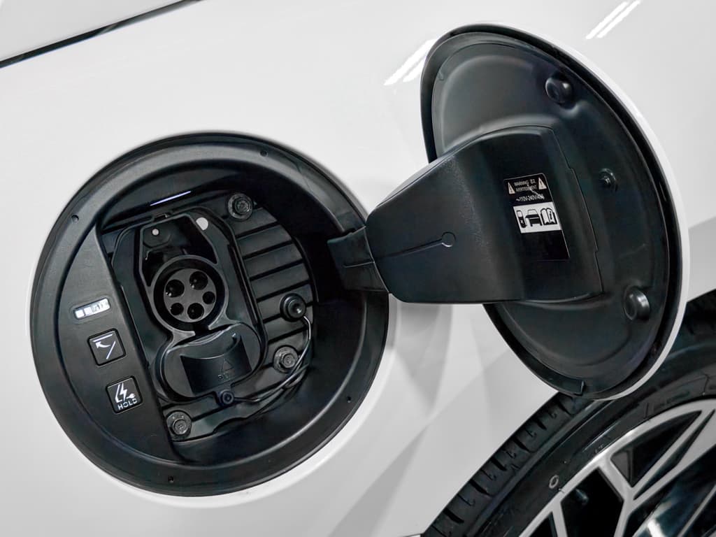 2024 Hyundai IONIQ 6 view 5