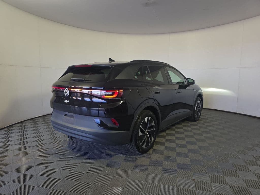 2022 Volkswagen ID.4 view 3