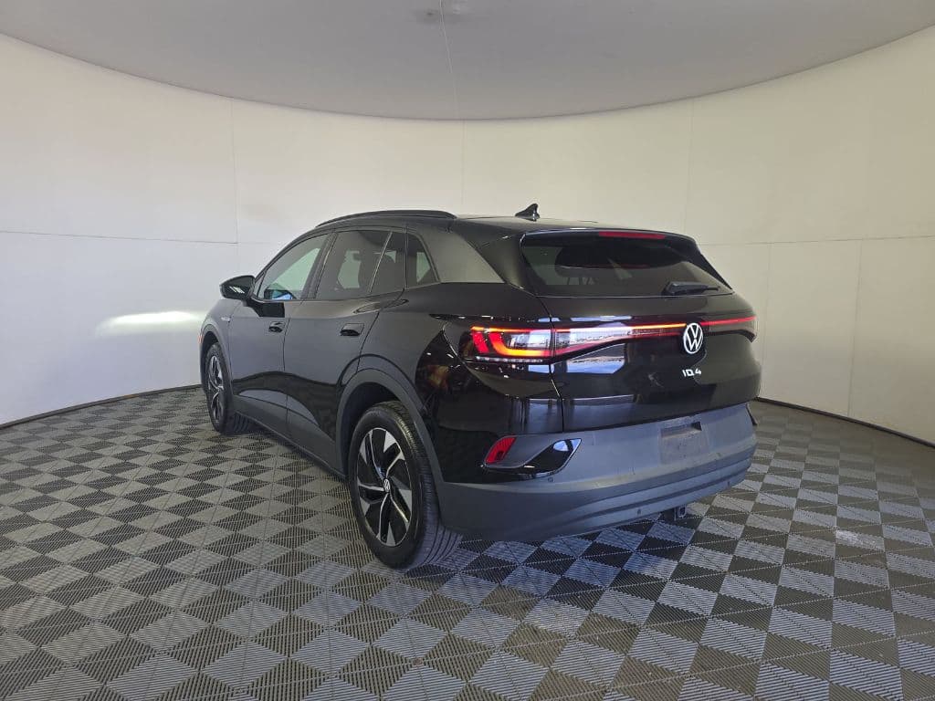 2022 Volkswagen ID.4 view 4