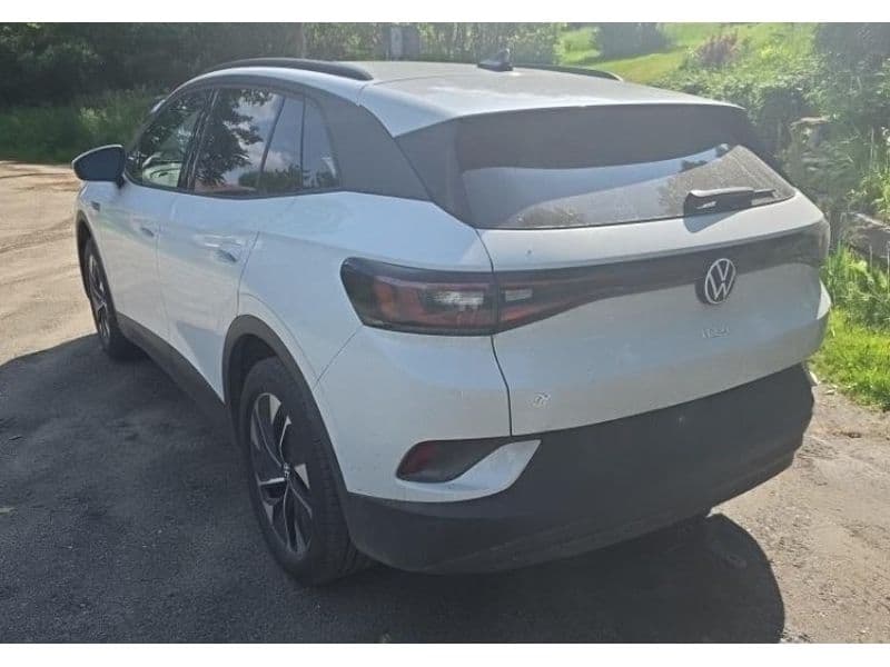 2022 Volkswagen ID.4 view 4