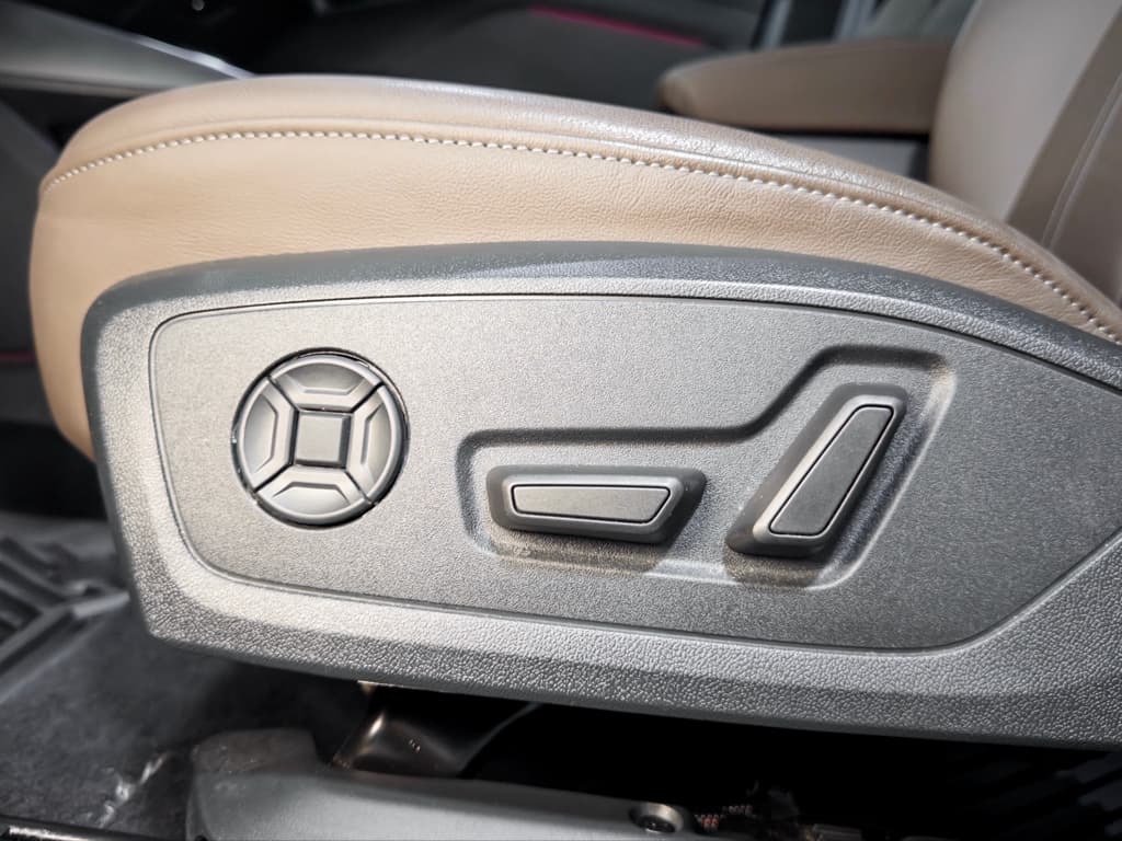 2023 Audi Q4 e-tron view 7