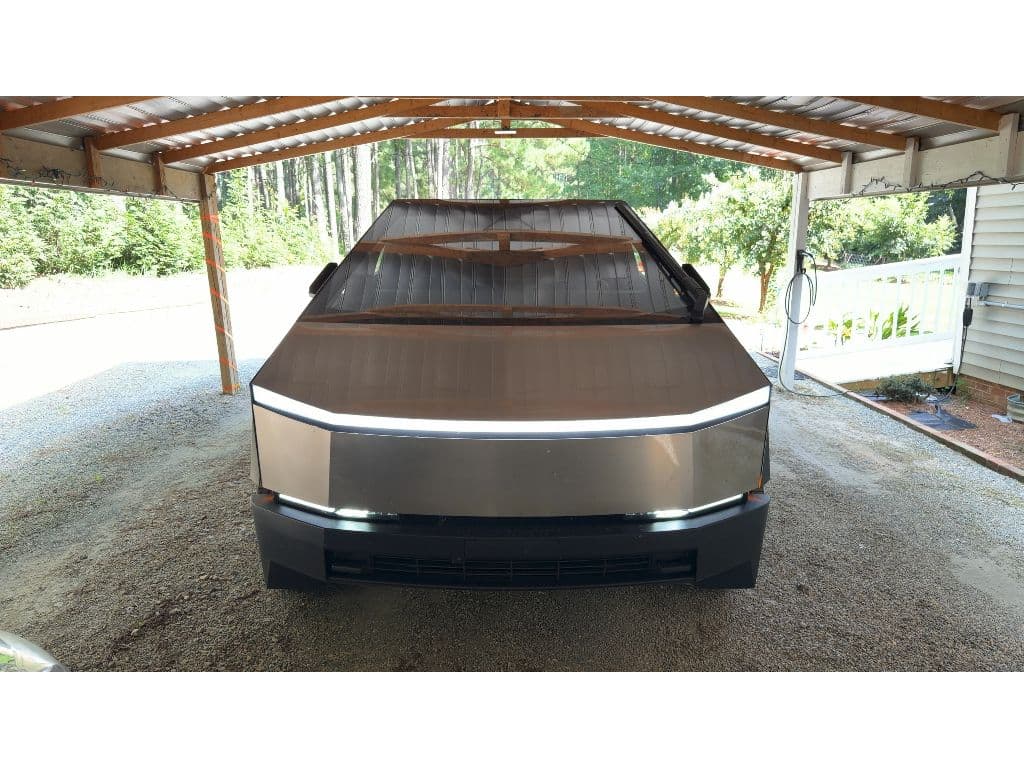 2025 Tesla Cybertruck view 7