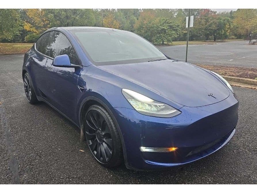 2021 Tesla Model Y view 4