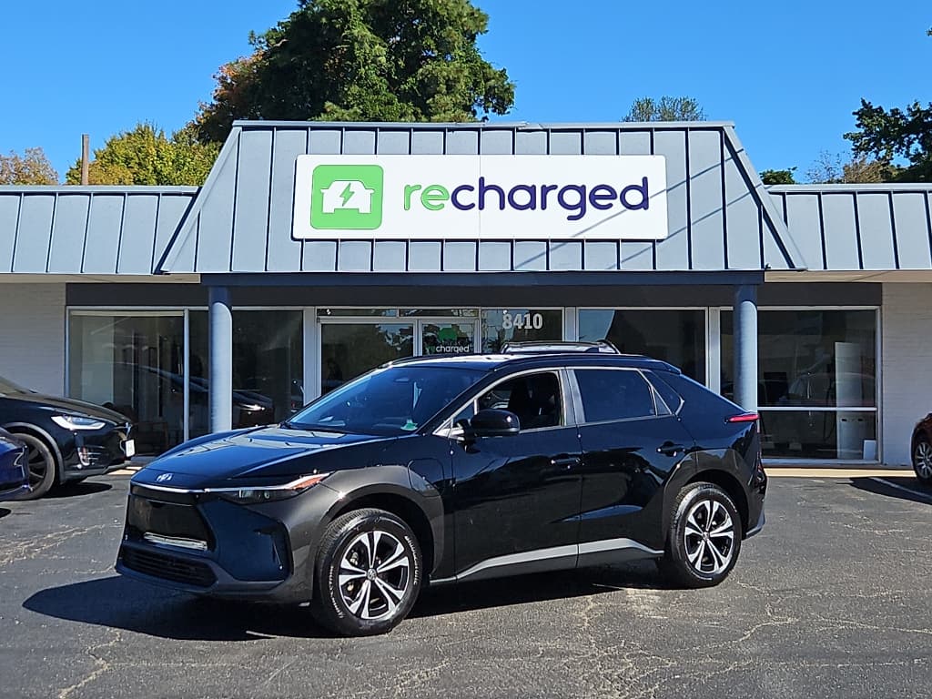 2024 Toyota bZ4X view 1