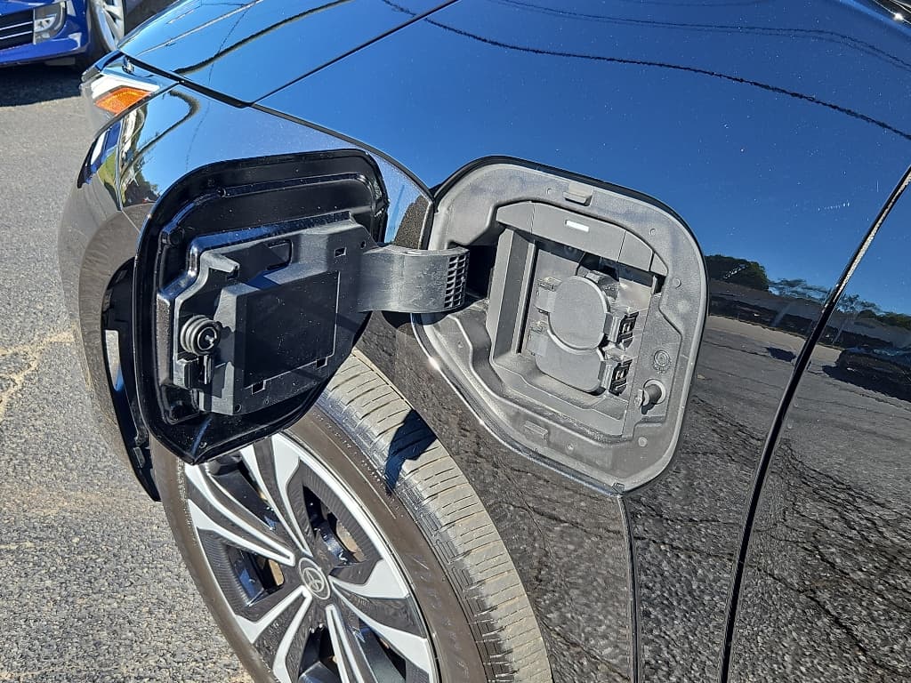 2024 Toyota bZ4X view 5