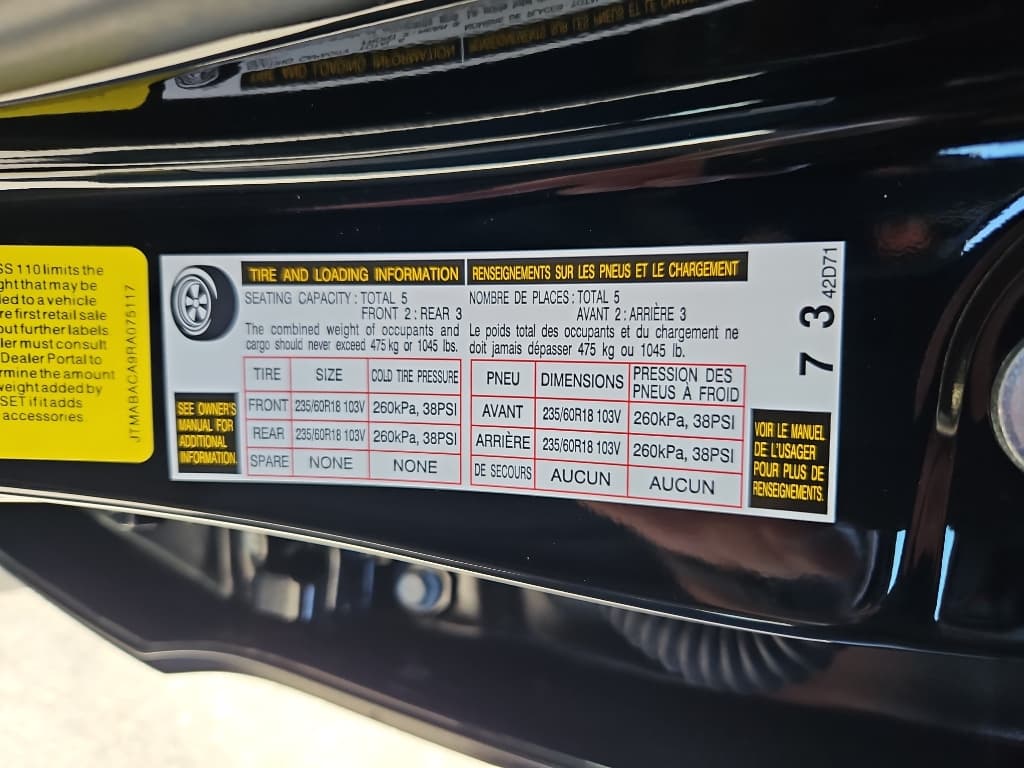 2024 Toyota bZ4X view 23