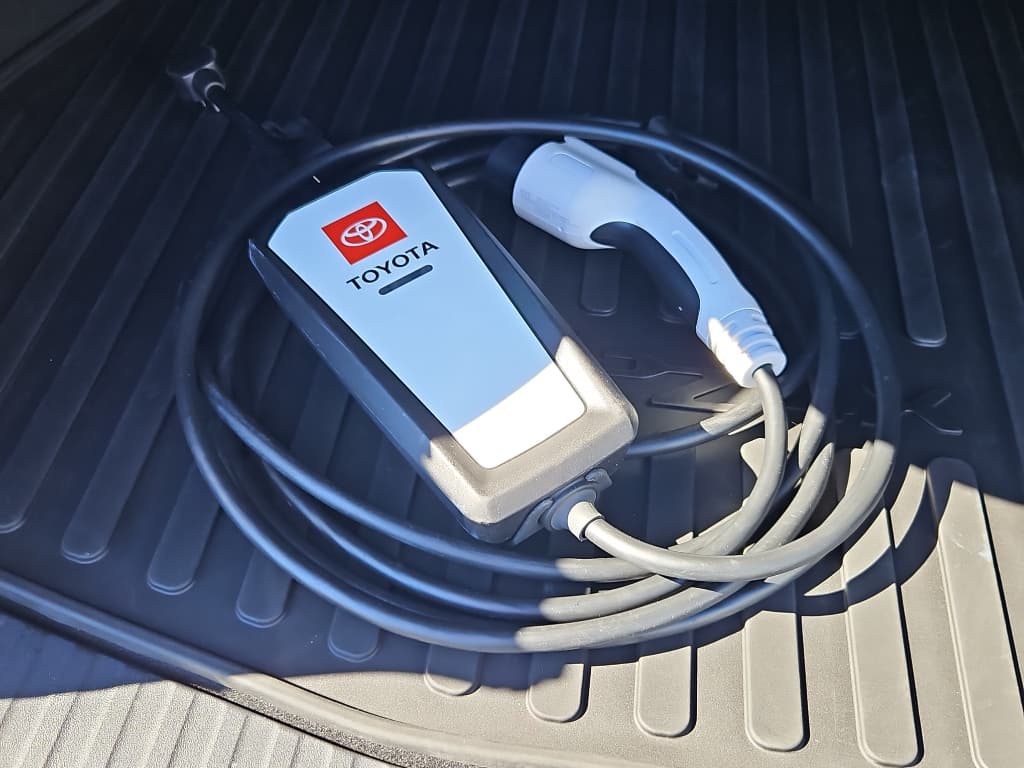 2024 Toyota bZ4X view 6