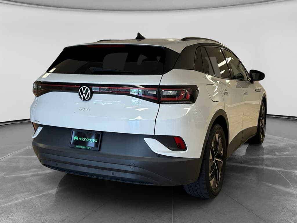 2022 Volkswagen ID.4 view 4