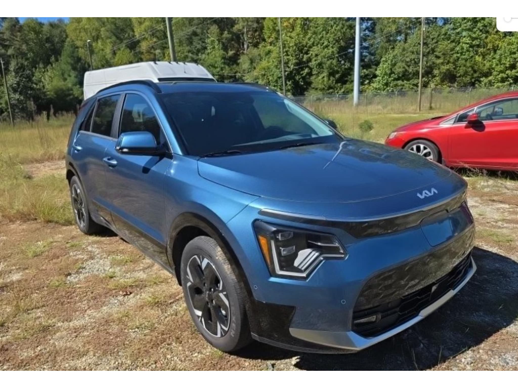 2023 Kia Niro EV view 4