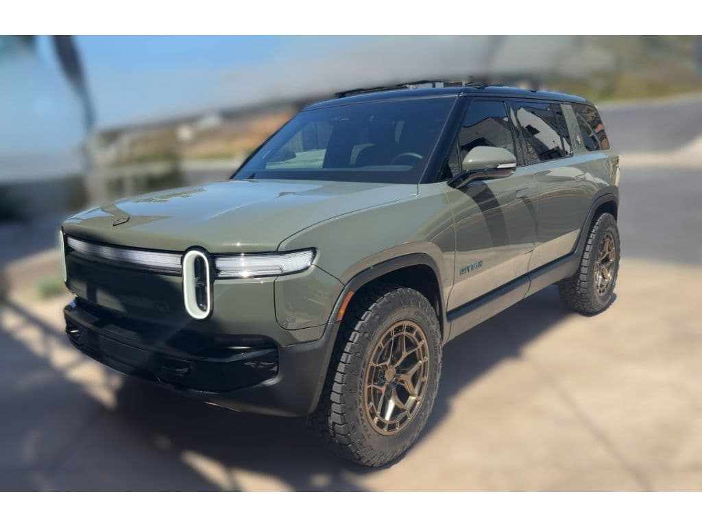 2026 Rivian R1S