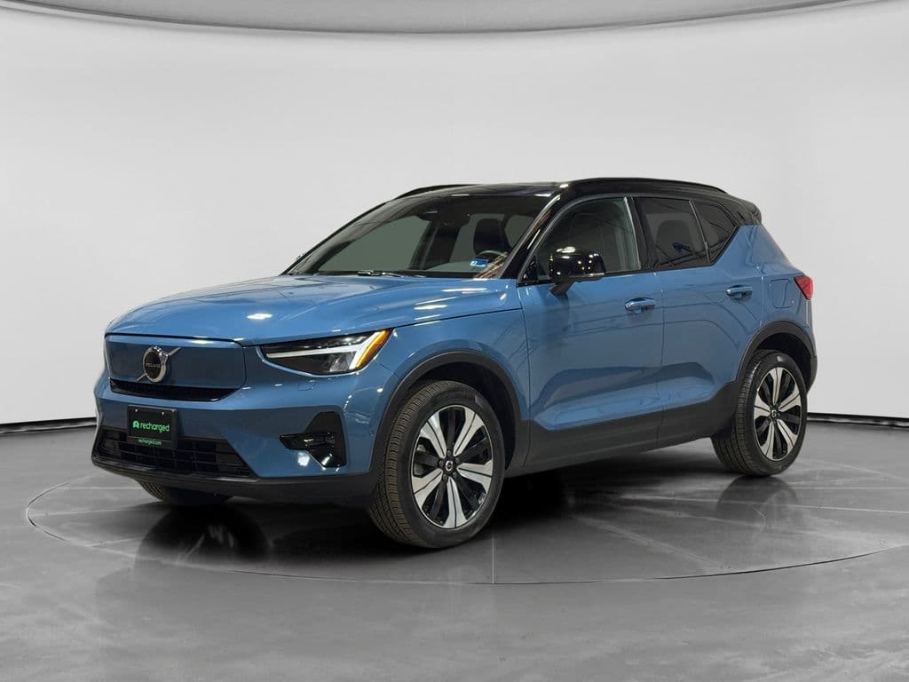 2023 Volvo XC40