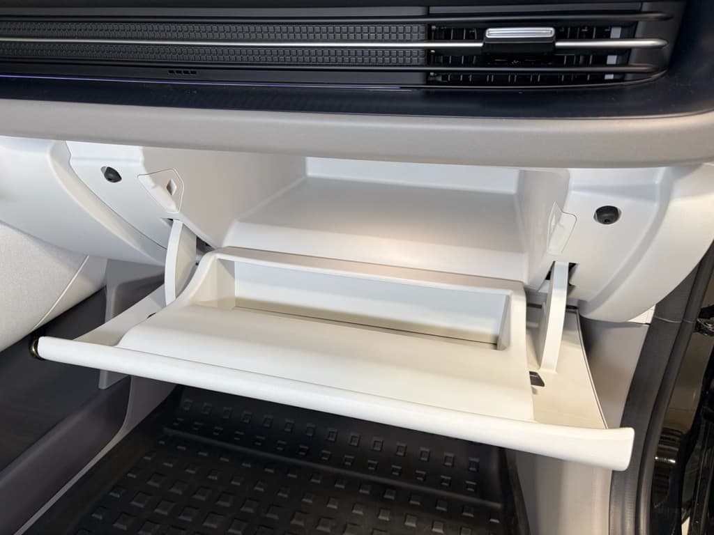 2024 Hyundai IONIQ 6 view 20