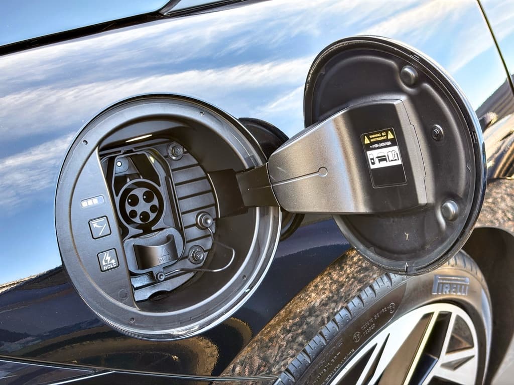 2024 Hyundai IONIQ 6 view 5