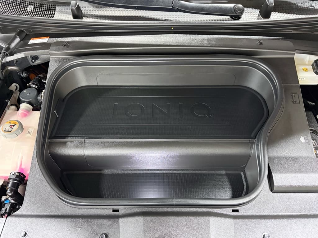 2024 Hyundai IONIQ 6 view 26