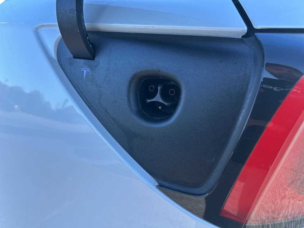 2021 Tesla Model Y view 5