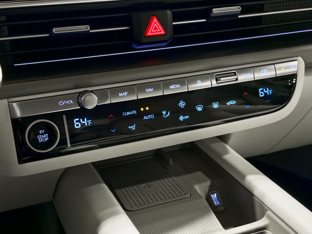 2024 Hyundai IONIQ 6 view 16