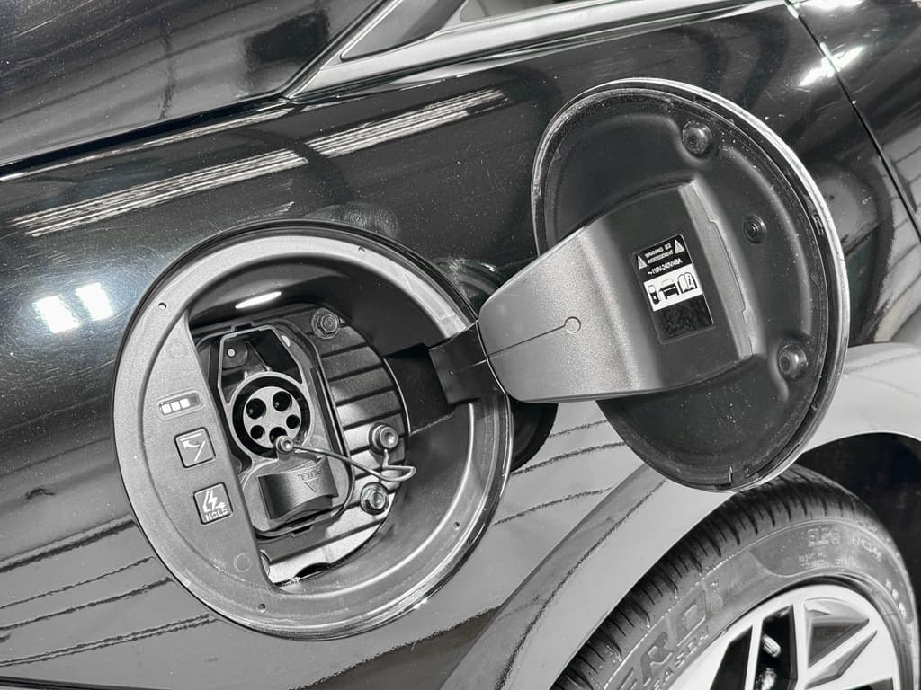 2024 Hyundai IONIQ 6 view 5