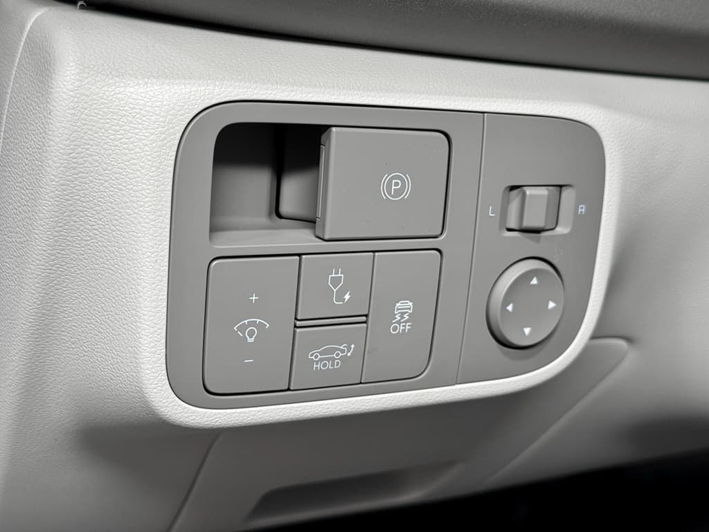 2024 Hyundai IONIQ 6 view 17