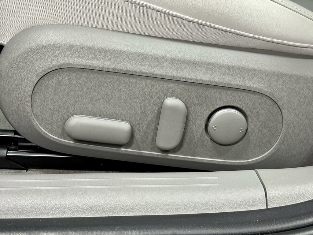 2024 Hyundai IONIQ 6 view 7