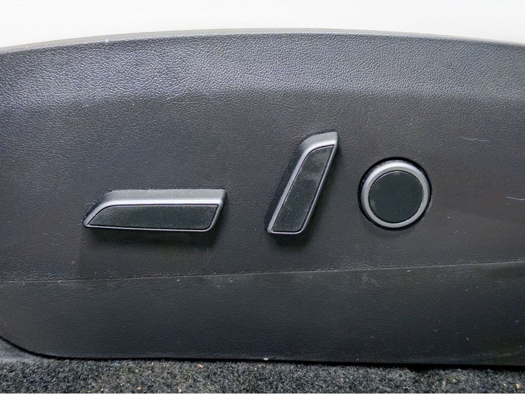 2021 Tesla Model Y view 7