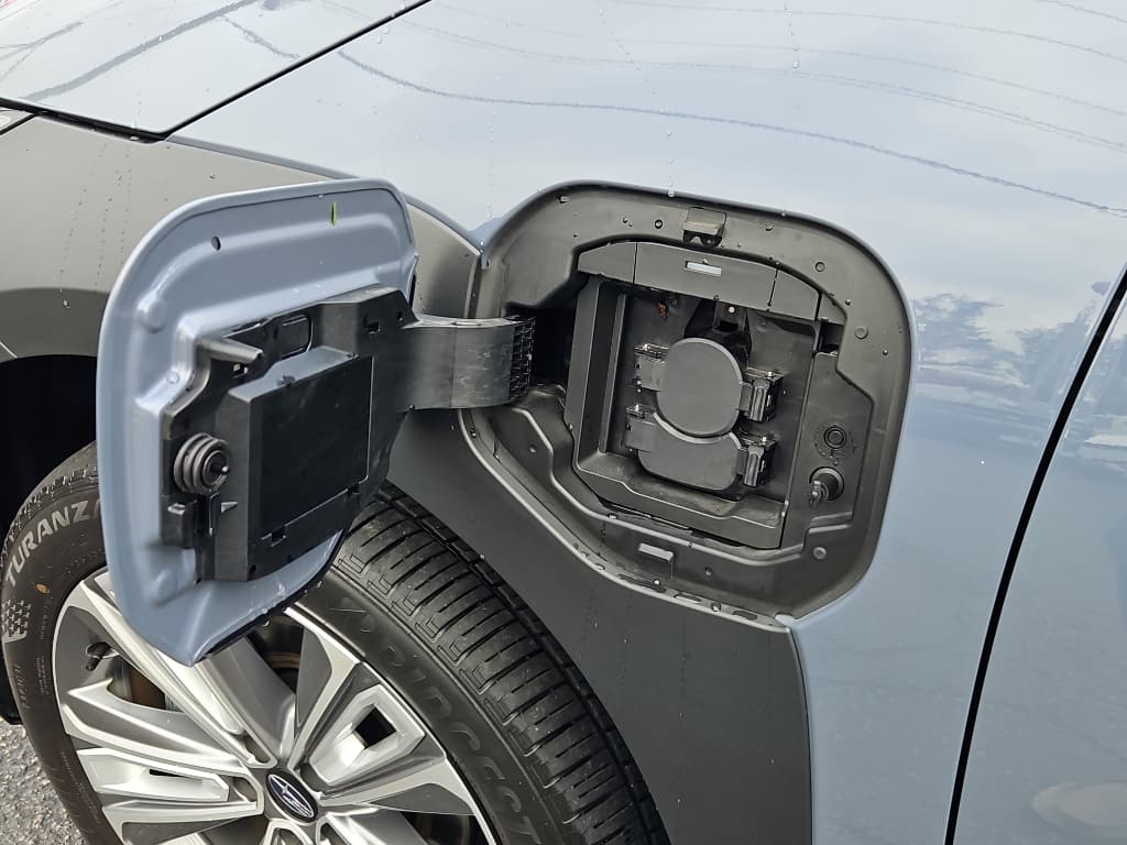 2024 Subaru Solterra view 5