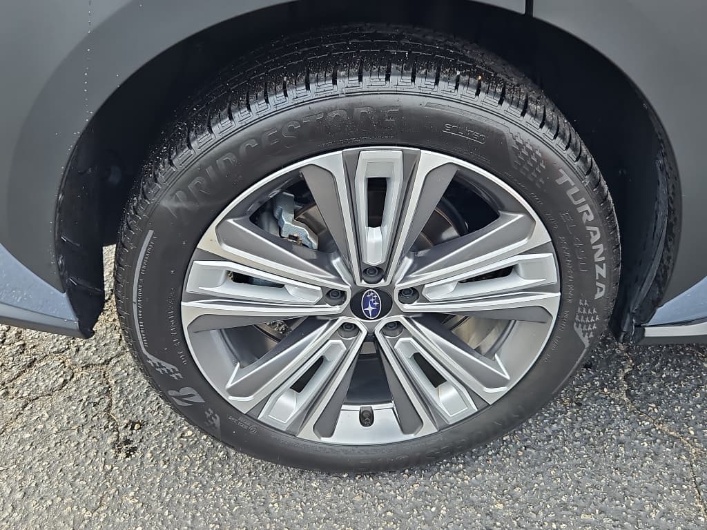 2024 Subaru Solterra view 31