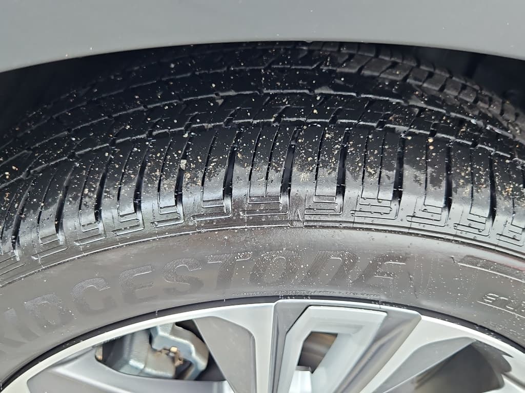 2024 Subaru Solterra view 32