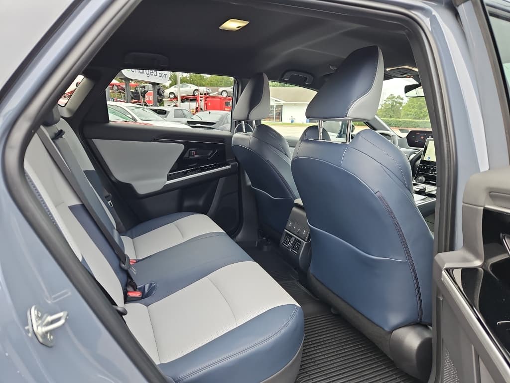 2024 Subaru Solterra view 22