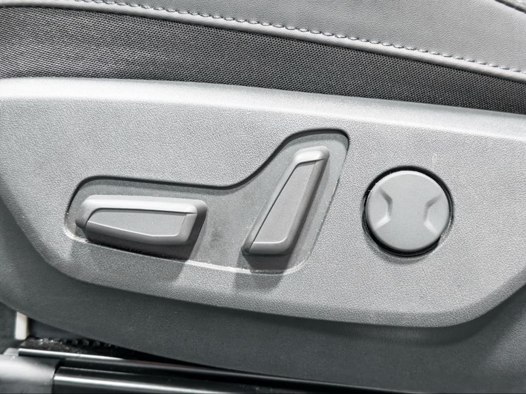 2024 Kia Niro EV view 6