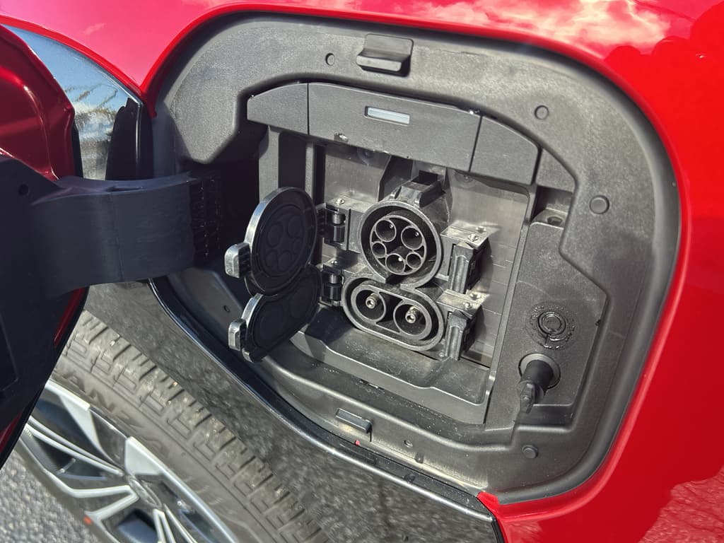 2024 Toyota bZ4X view 5