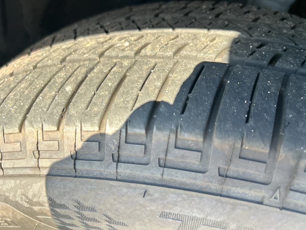 2024 Toyota bZ4X view 28