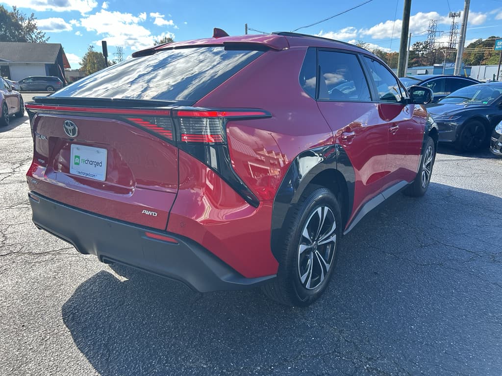 2024 Toyota bZ4X view 3