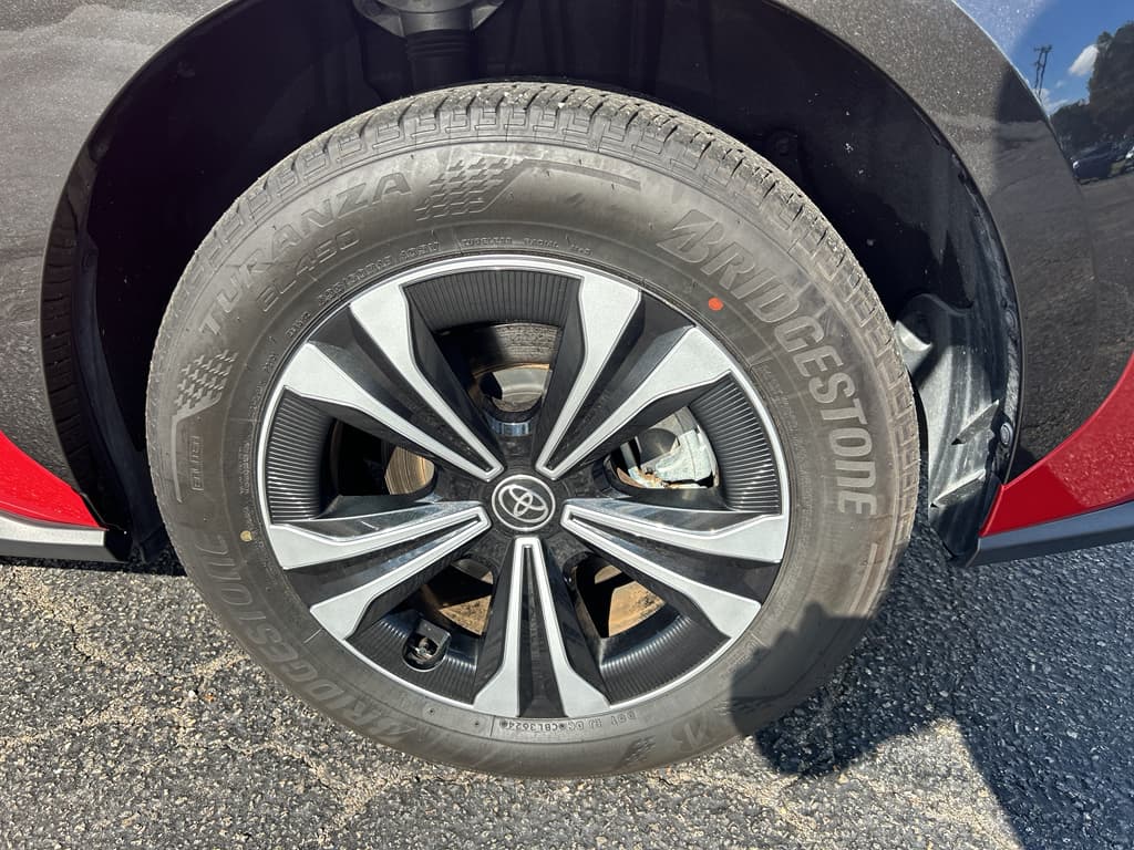 2024 Toyota bZ4X view 29