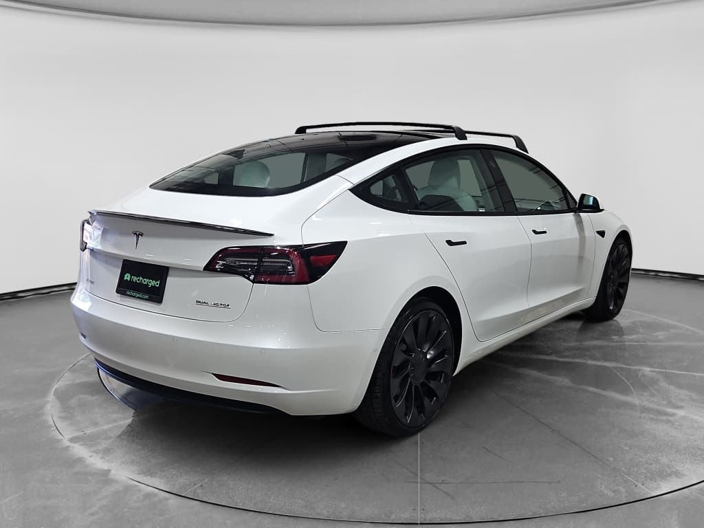2021 Tesla Model 3 view 3