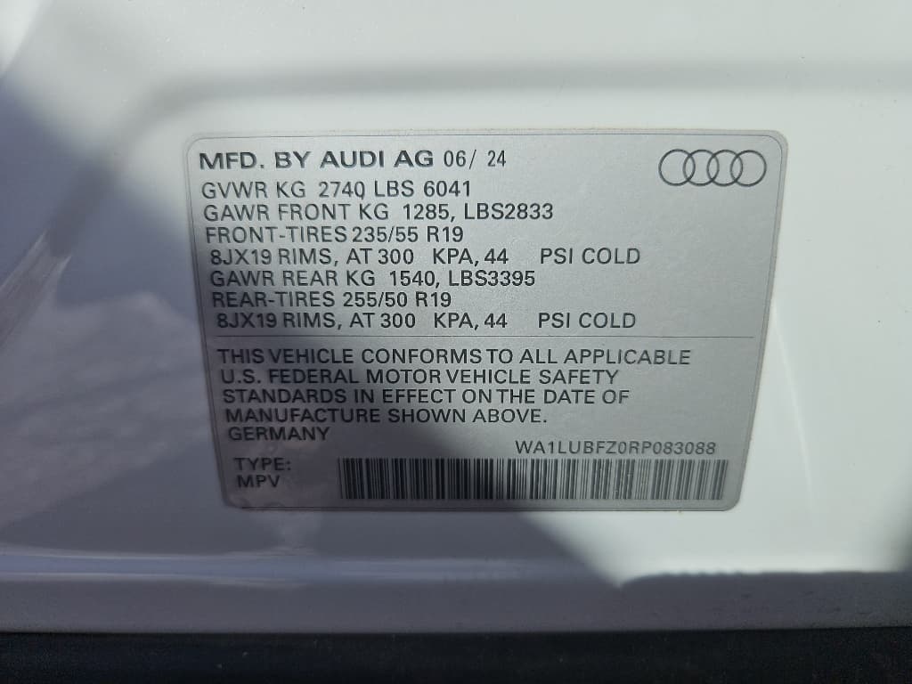 2024 Audi Q4 e-tron view 25