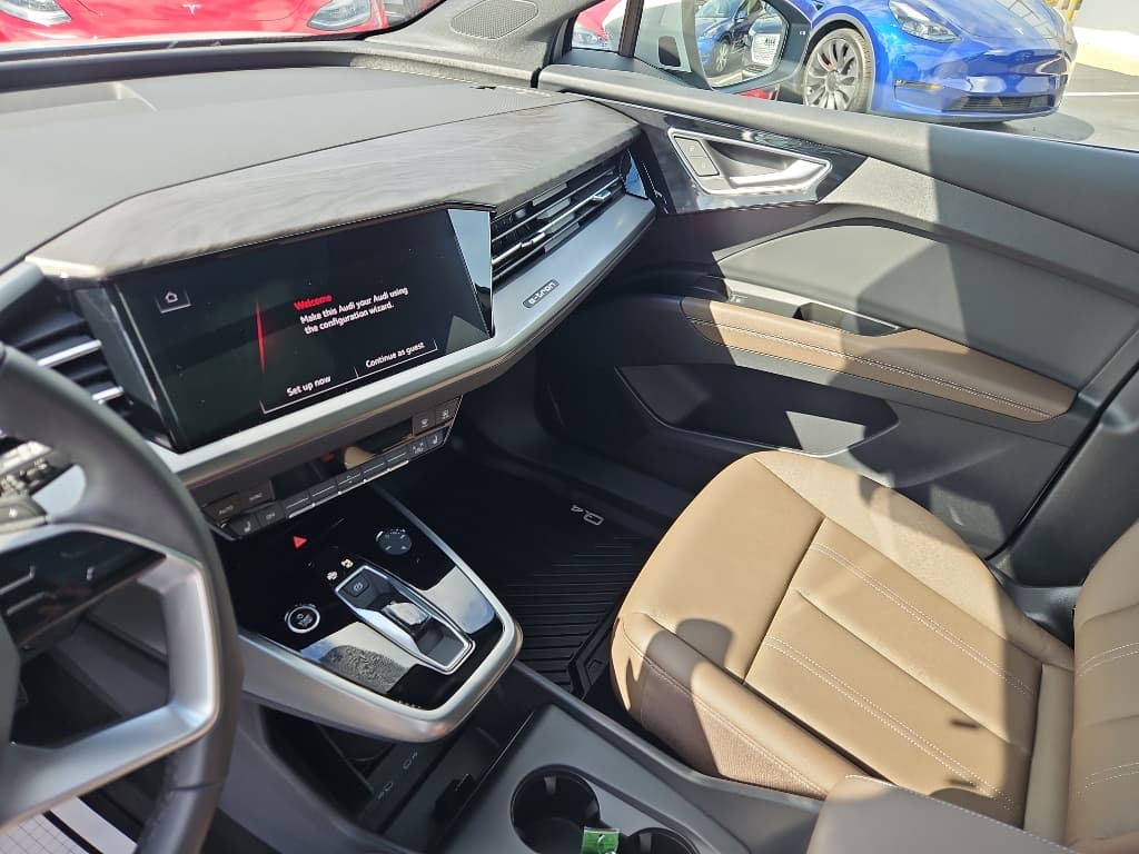 2024 Audi Q4 e-tron view 17