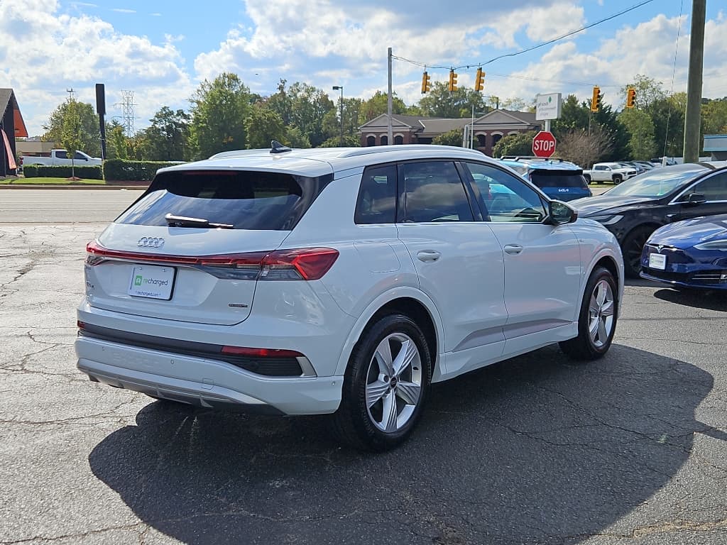2024 Audi Q4 e-tron view 3