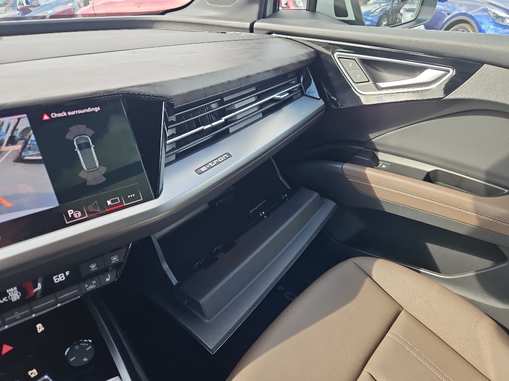 2024 Audi Q4 e-tron view 20