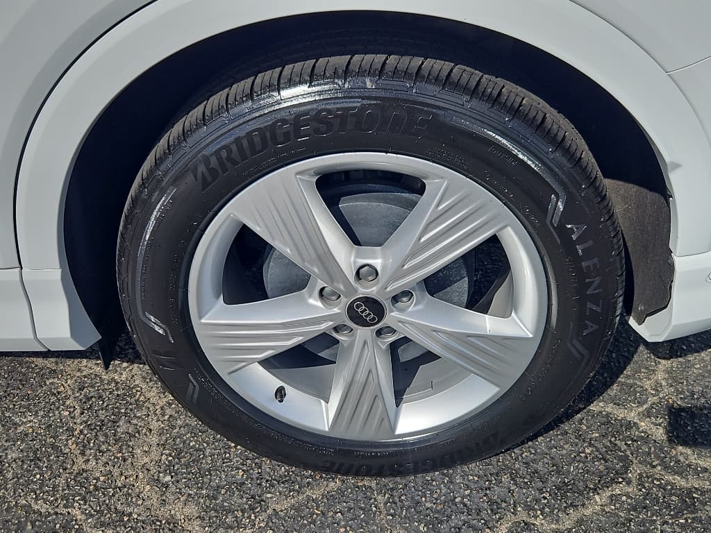 2024 Audi Q4 e-tron view 29