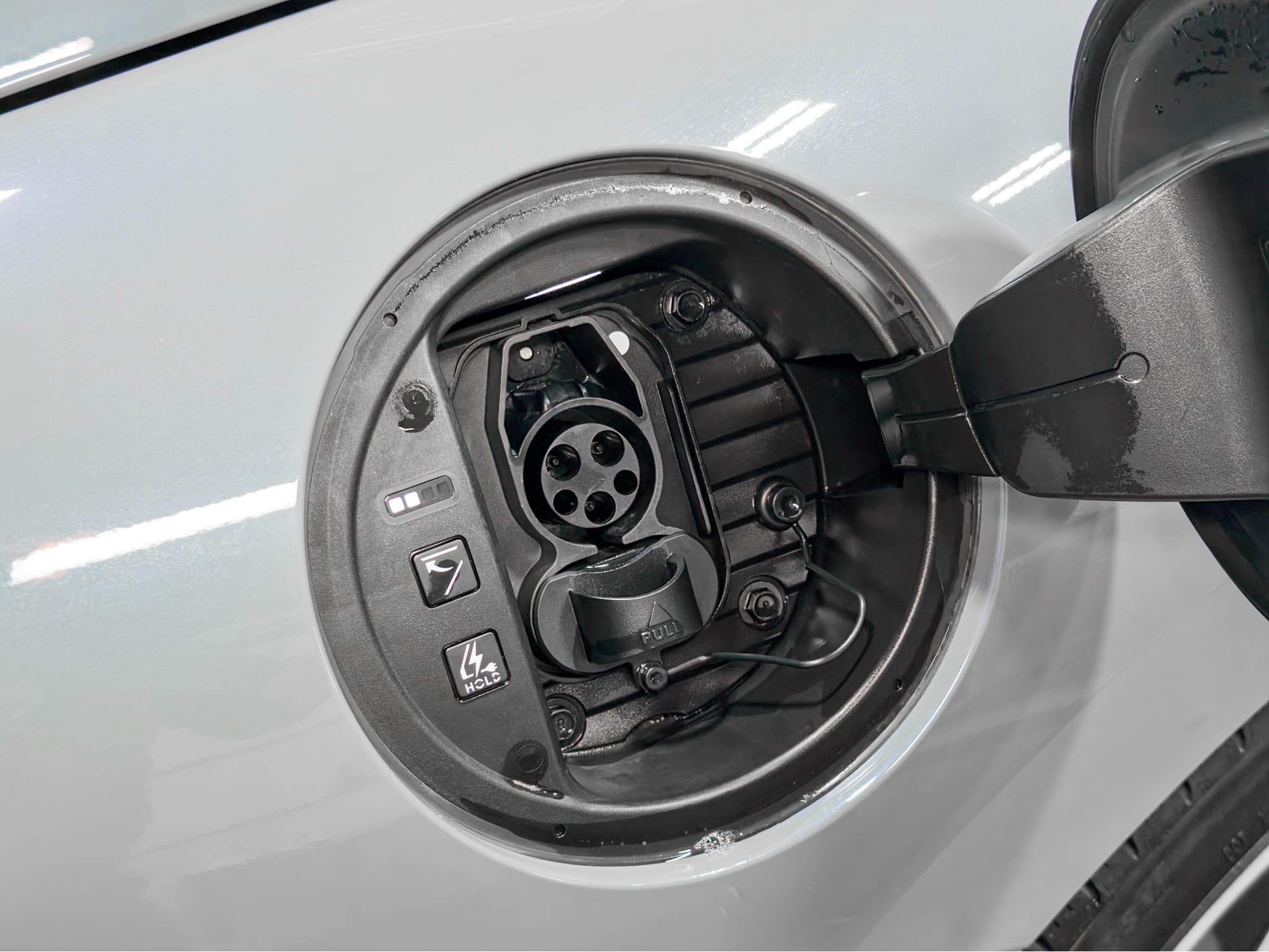 2025 Hyundai IONIQ 6 view 5